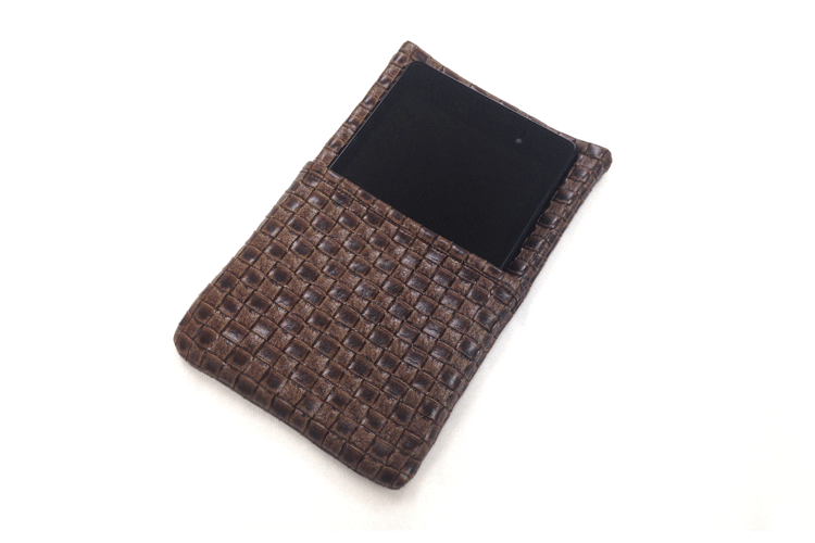 handmade-Tablet-Pouch_04.gif